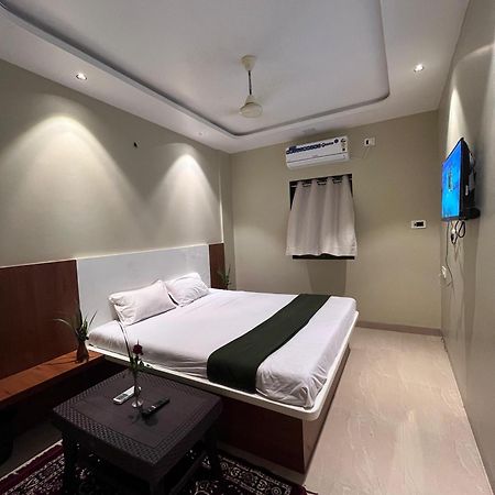 Hotel Sun Lodging Bhiwandi Exterior photo